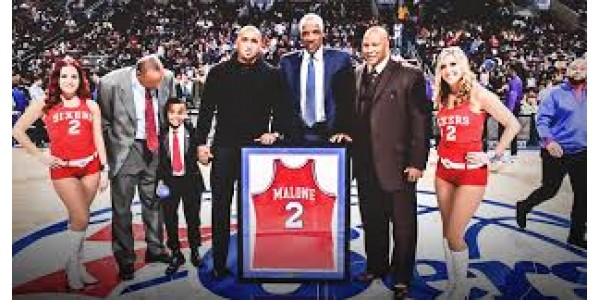 La maglia Malone No. 2 sarà ritirata